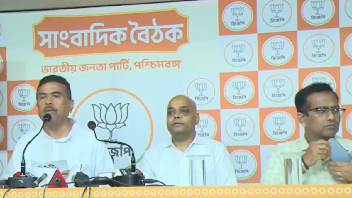 প্রথম দফা ভোটের মাত্র কয়েক ঘণ্টা আগে তৃণমূল ছেড়ে বিজেপিতে যোগ তৃণমূল বিধায়ক খগেন্দ্রনাথের | খগেন্দ্রনাথ মাহাতো বিজেপিতে: ভোটের আগে তৃণমূল ছেড়ে গেরুয়া শিবিরে গোপীবল্লভপুরের প্রাক্তন বিধায়ক | Khagendranath Mahato Joins BJP Before Bengal Polls