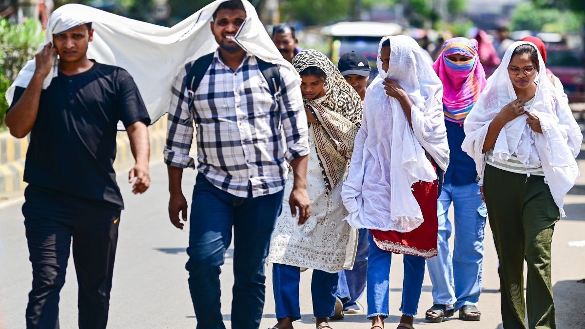 এপ্রিলেই বাড়ছে গরমের দাপট! আগামী সপ্তাহেই ৪-৬ ডিগ্রি সেলসিয়াস তাপমাত্রা বাড়ার আশঙ্কা, কী জানাচ্ছে হাওয়া অফিস | The heat is increasing in April! says the Alipore Meteorological Office