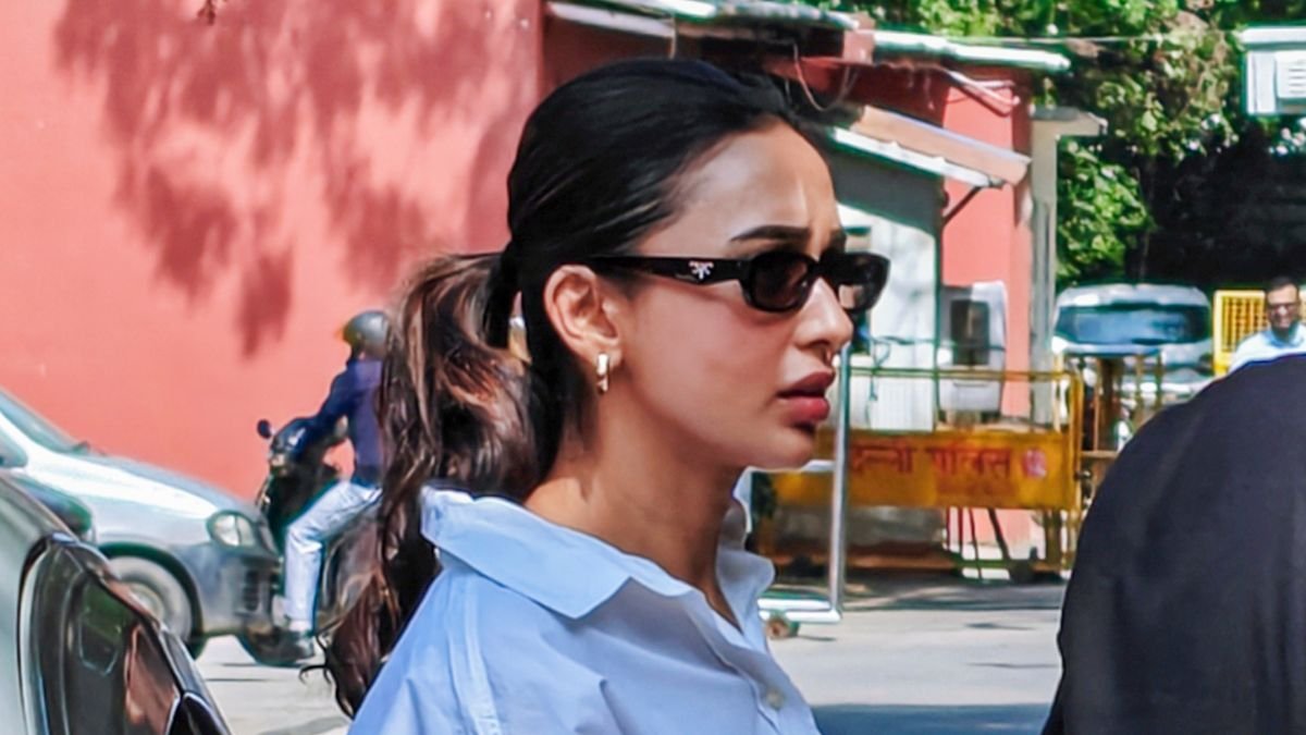 অবৈধ বেটিং অ্যাপ মামলায় মিমি, অঙ্কুশ, যুবরাজ সহ একাধিক তারকার সম্পত্তি বাজেয়াপ্ত করল ইডি | সেলিব্রিটিদের জড়িত অবৈধ অনলাইন বেটিং এবং মানি লন্ডারিংয়ের তদন্তে ইডি | ED Probe Into Illegal Online Betting And Money Laundering Involving Celebrities