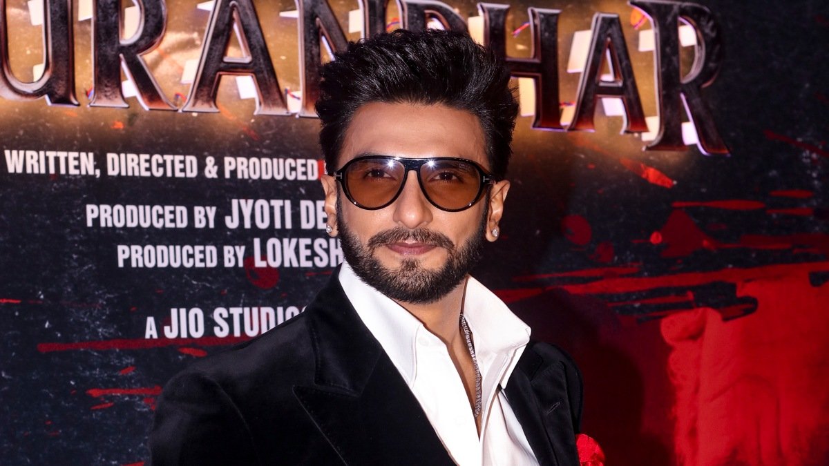 বলিউডে ফের বিষ্ণোই আতঙ্ক! ‘প্রয়োজন হলে কর্মীদেরও…’, ১০ কোটি তোলা চেয়ে হুমকি রণবীর সিংকে, শুরু তদন্ত | Ranveer Singh threatened by Bishnoi gang demanding 10 crore extortion note