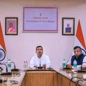 দুর্গাপুরে মুখ্যমন্ত্রীর প্রশাসনিক বৈঠক, জ্বালানি বাঁচাতে বাসে চড়ে যোগদান উচ্চপদস্থ আধিকারিকদের | পুরুলিয়া প্রশাসনিক কর্তাদের বাসে চড়ে দুর্গাপুর যাত্রা | Purulia Officials Travel By Bus To Durgapur To Save Fuel
