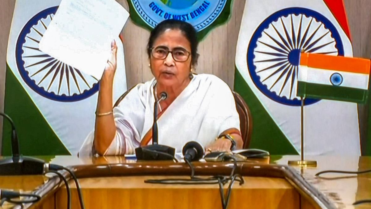 আরজি কর কাণ্ডে স্ক্যানারে এবার মমতা! খতিয়ে দেখা হবে প্রাক্তন মুখ্যমন্ত্রীর ভূমিকা | সুভেন্দু অধিকারী ৩ আইপিএসকে সাসপেন্ড করলেন আরজি কর কাণ্ডে | Suvendu Adhikari Suspends 3 IPS Officers In RG Kar Case